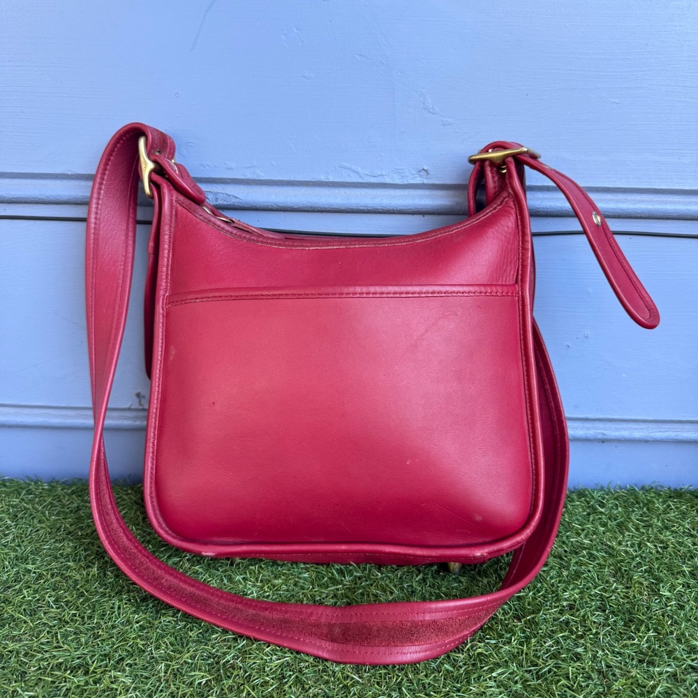 Vintage Coach Red Legacy Leather Crossbody Bag Gold Hardware L6Z-9966 USA